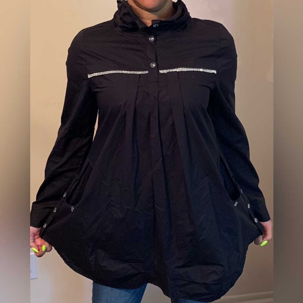 Ladies Black Dressy Casual Medium Top by Style